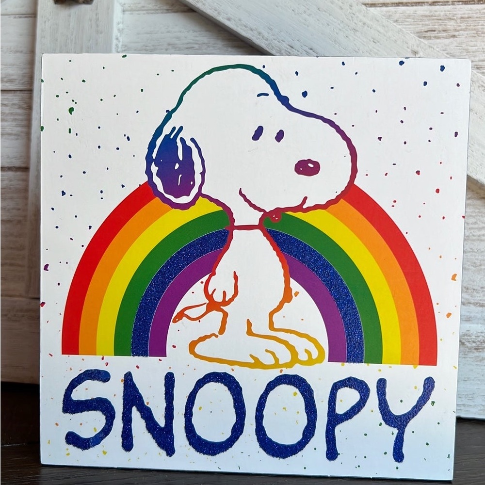 NEW Peanuts Snoopy Pride Rainbow sign